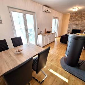 Grad Krk - odličan apartman s vrtom blizu plaže