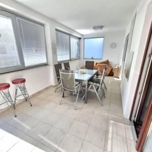 Grad Krk - odličan apartman s vrtom blizu plaže