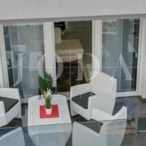 Grad Krk, okolica - kuća s bazenom na mirnoj lokaciji