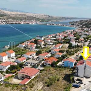 GRAD PAG – Dva apartmana - 46 m² i 74 m²