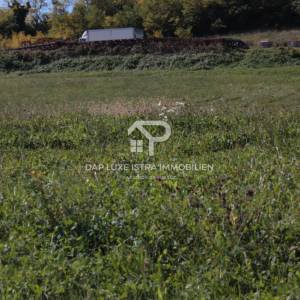 Građevinsko zemljište Pazin Istra 800m2 u mirnoj zoni
