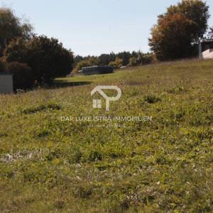 Građevinsko zemljište Pazin Istra 800m2 u mirnoj zoni