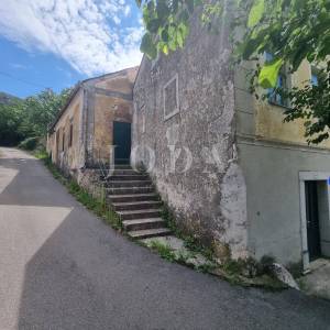 Grižane, starina s pogledom na more!