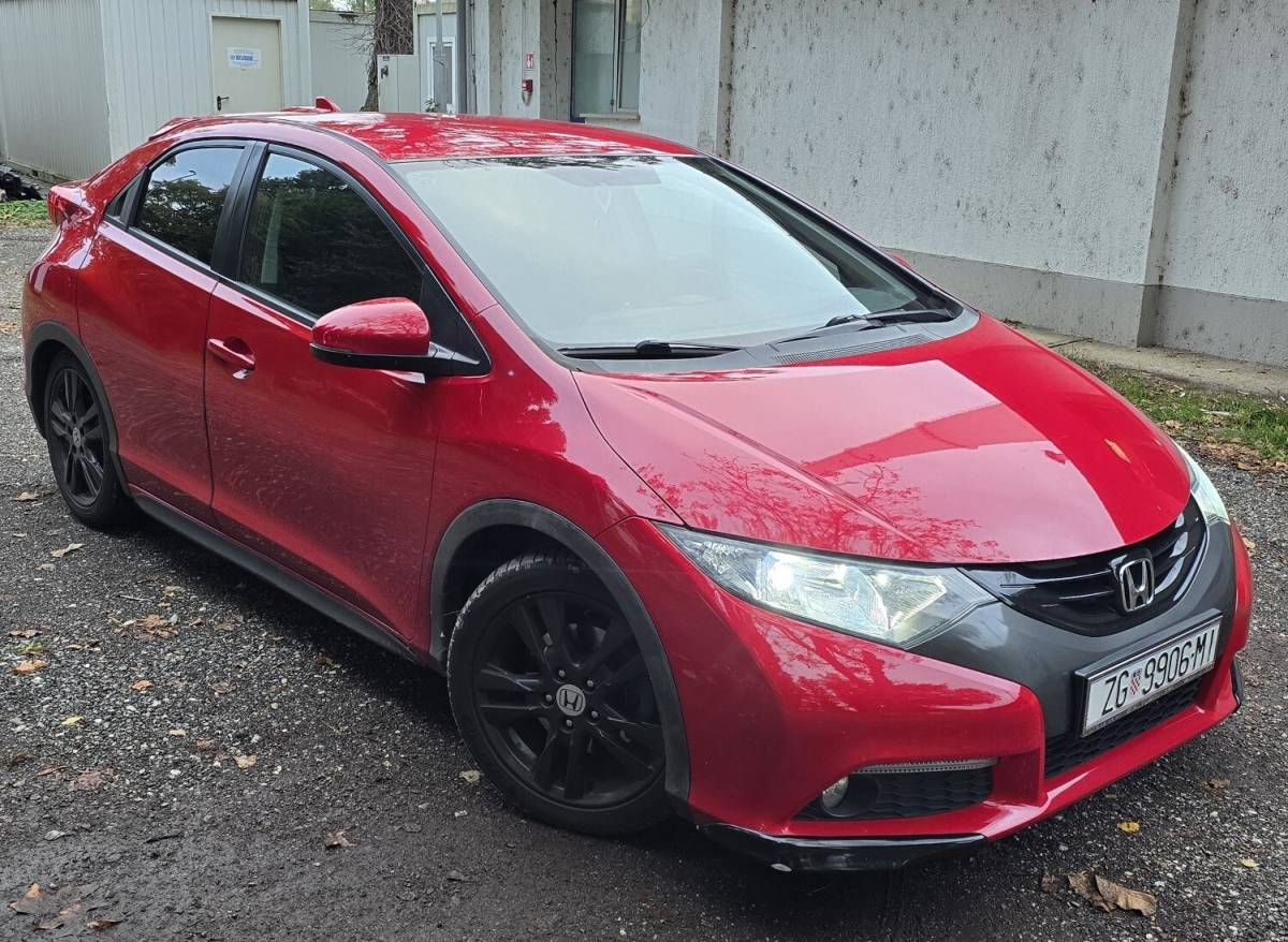 Honda Civic 1,8 Sport
