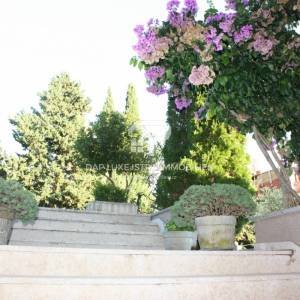 Hotel prodaja Istra s pogledom na more u okolici Pule