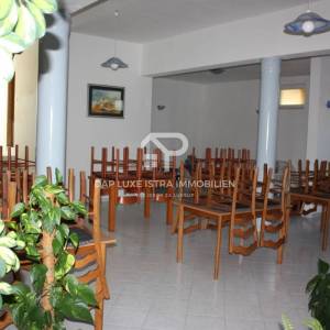 Hotel prodaja Istra s pogledom na more u okolici Pule