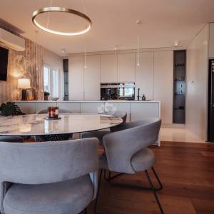 Hrvatska, Šibenik, Vodice (Tribunj) – penthouse stan s pogledom na more, 130 m² površine, dvije terase, moderna arhitektura...