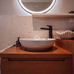 Hrvatska, Šibenik, Vodice (Tribunj) – penthouse stan s pogledom na more, 130 m² površine, dvije terase, moderna arhitektura...
