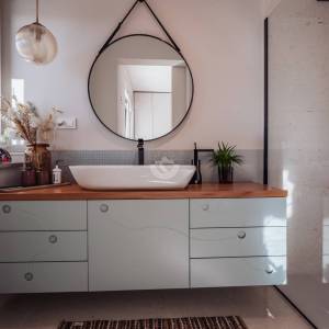 Hrvatska, Šibenik, Vodice (Tribunj) – penthouse stan s pogledom na more, 130 m² površine, dvije terase, moderna arhitektura...