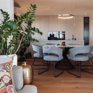 Hrvatska, Šibenik, Vodice (Tribunj) – penthouse stan s pogledom na more, 130 m² površine, dvije terase, moderna arhitektura...