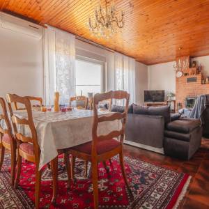 Hrvatska, Zadar, Briševo – Dvojnica s velikom okućnicom i dva stana, mirna lokacija, 1.216 m²