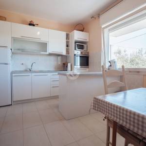 Hrvatska, Zadar, Briševo – Dvojnica s velikom okućnicom i dva stana, mirna lokacija, 1.216 m²