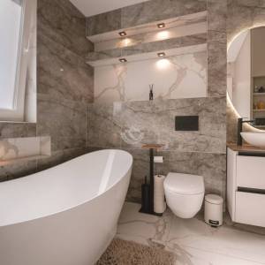 Hrvatska, Zadar, Svet Filip i Jakov, Stan u prizemlju s pogledom na more i velikim vrtom – 78 m² stambene površine, 220 m² vrta...