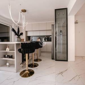 Hrvatska, Zadar, Svet Filip i Jakov, Stan u prizemlju s pogledom na more i velikim vrtom – 78 m² stambene površine, 220 m² vrta...