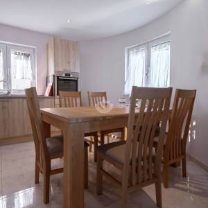 Hrvatska, Zadar, Sveti Petar na Moru, Apartmanska kuća u prvom redu do mora na prodaju – 3 apartmana
