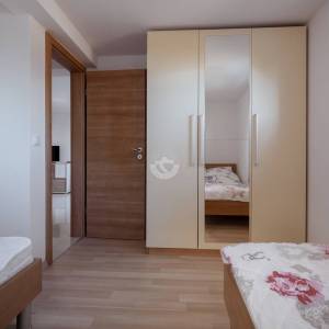 Hrvatska, Zadar, Sveti Petar na Moru, Apartmanska kuća u prvom redu do mora na prodaju – 3 apartmana