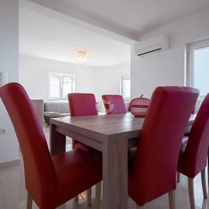Hrvatska, Zadar, Sveti Petar na Moru, Apartmanska kuća u prvom redu do mora na prodaju – 3 apartmana