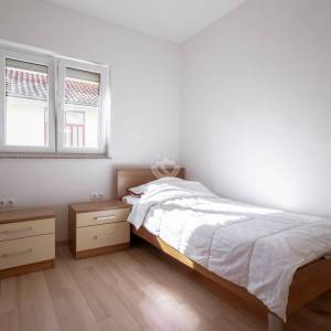 Hrvatska, Zadar, Sveti Petar na Moru, Apartmanska kuća u prvom redu do mora na prodaju – 3 apartmana