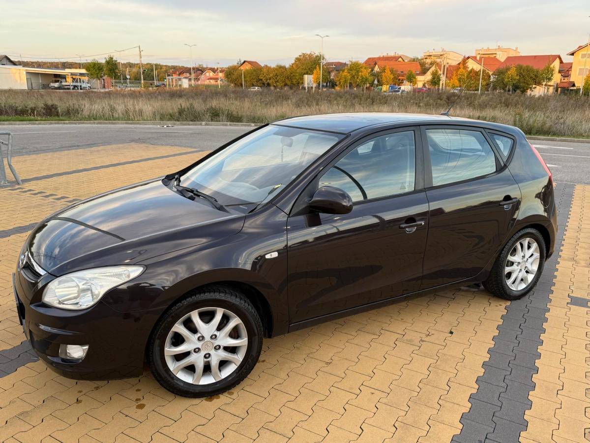 Hyundai i30 1.4 LPG..2008g..reg do 04/26..Klima..Alu