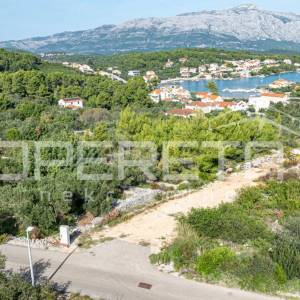 Idealno zemljište za gradnju na Korčuli – 1.446 m² u Lumbardi