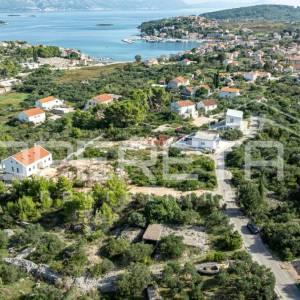 Idealno zemljište za gradnju na Korčuli – 1.446 m² u Lumbardi