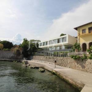 Impresivna villa na moru! Sinergija prostora, čovjeka i mora!