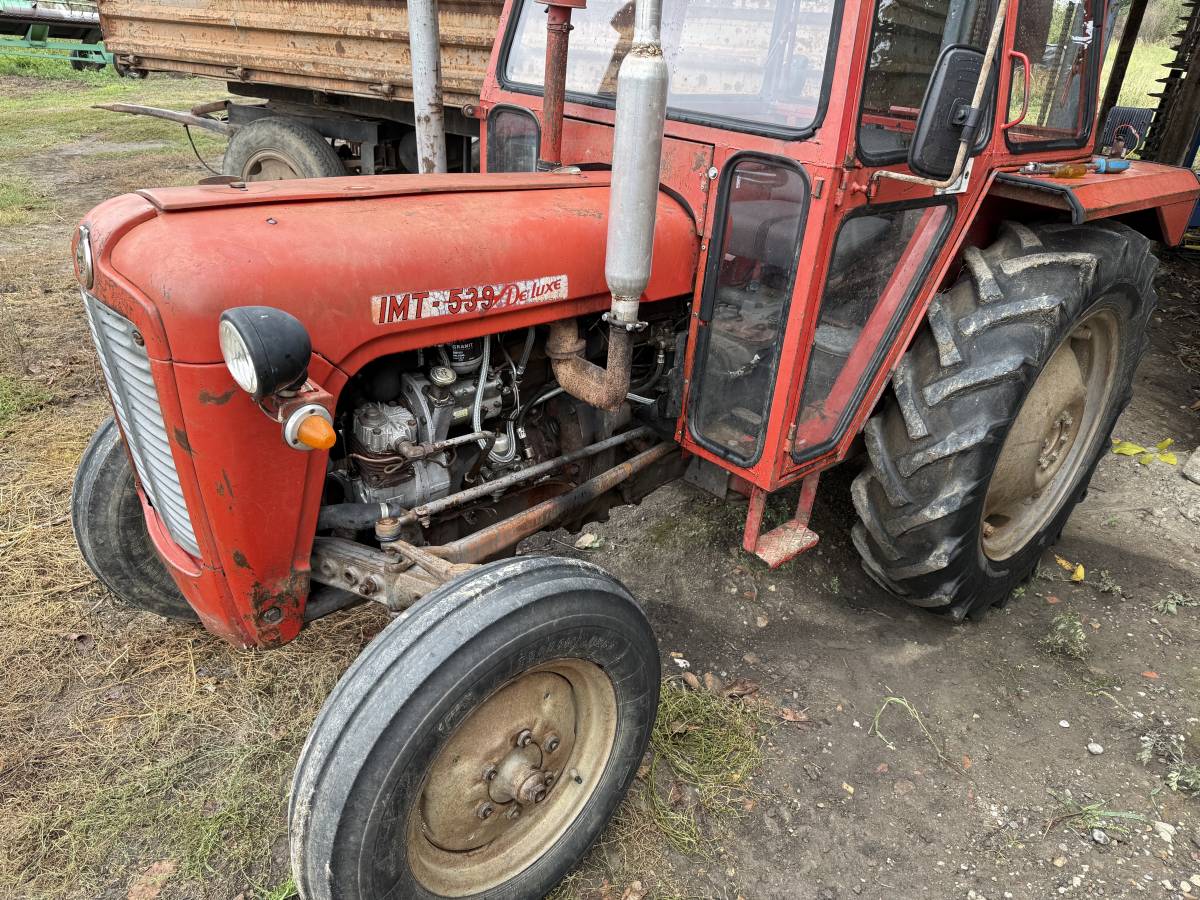 Imt 539   4000€ fix blok citav 0993409590
