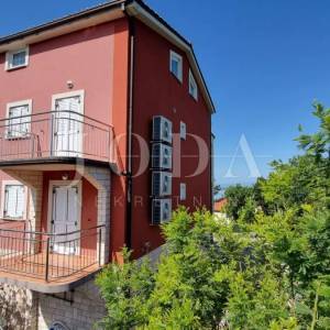 Investicijska prilika – Apartmanska kuća s bazenom u Crikvenici