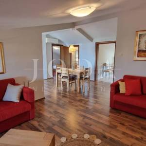 Investicijska prilika – Apartmanska kuća s bazenom u Crikvenici