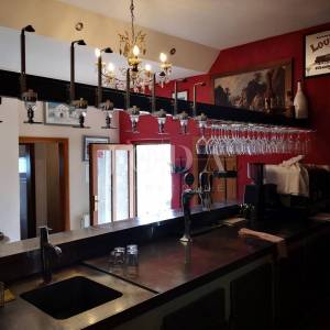 Istarska kamena vila sa bazenom i restoranom