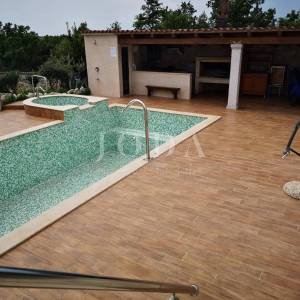 Istarska kamena vila sa bazenom i restoranom