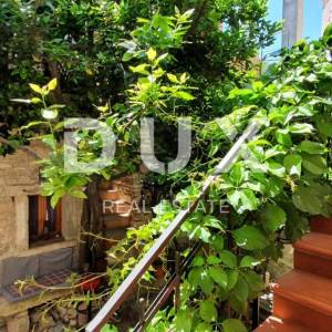 ISTRA, BALE - Kamena bajka u srcu grada, 5 apartmana i poslovni prostor