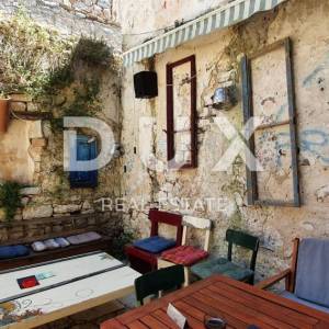 ISTRA, BALE - Kamena bajka u srcu grada, 5 apartmana i poslovni prostor