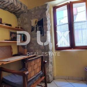 ISTRA, BALE - Kamena bajka u srcu grada, 5 apartmana i poslovni prostor