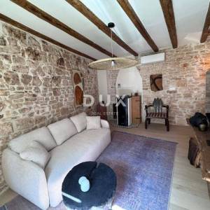 ISTRA, BALE - Šarmantna kamena kuća u starogradskoj jezgri 