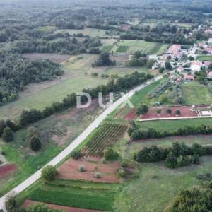 ISTRA, BARBAN Građevinsko zemljište s pogledom na more! 