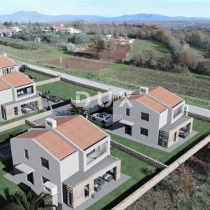 ISTRA, BARBAN Građevinsko zemljište s pogledom na more! 