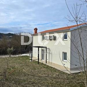 ISTRA, CEROVLJE - Kuća s bazenom