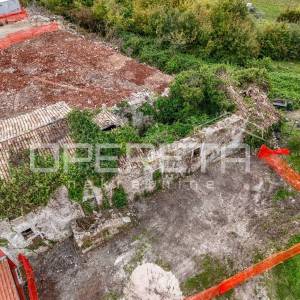 
Istra, Krasica- Kamena kuća s pogledom na more i Grožnjan