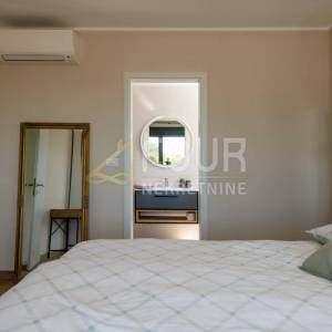 Istra, Krnica, samostojeća vila s bazenom, pogled na more