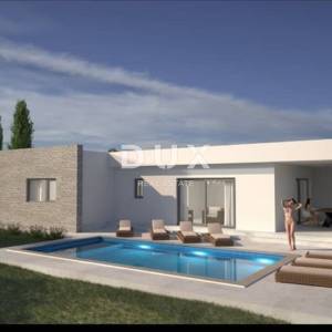 ISTRA, LABIN - Kućica u šumi (roh-bau), nadomak Labina, 152m2