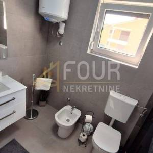 Istra, Labin - okolica, novogradnja, moderna prizemnica s bazenom