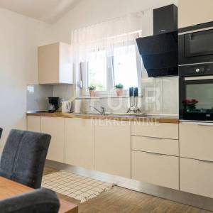 Istra, Labin - okolica, novogradnja, prizemnica s bazenom
