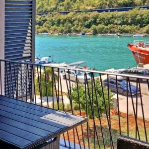 ISTRA, LABIN - Stan prvi red do mora