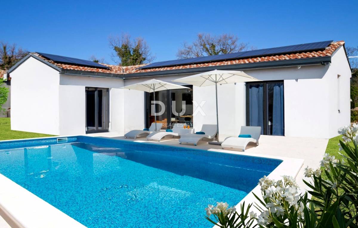 ISTRA, MARČANA - Kuća s bazenom na rubu naselja