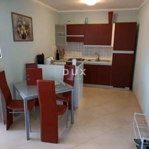 ISTRA, MEDULIN - Dvosobni stan prvi red do mora!