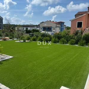 ISTRA, MEDULIN - Luksuzan stan s vrtom, bazenom i garažom! Useljivo - UPORABNA DOZVOLA! 