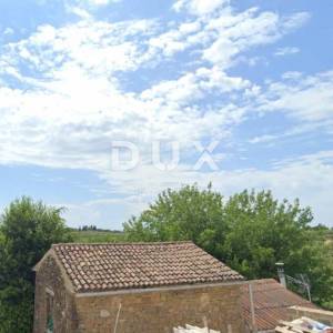 ISTRA, MOMJAN – AUTENTIČNA KAMENA KUĆA S PROJEKTOM RENOVACIJE