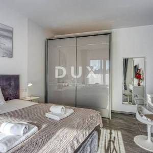 ISTRA, POREČ - Luksuzna dvojna kuća s bazenom, saunom i jacuzzijem, 260m2