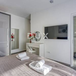 ISTRA, POREČ - Luksuzna dvojna kuća s bazenom, saunom i jacuzzijem, 260m2